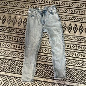 A&F The Skinny High Rise Curve Love